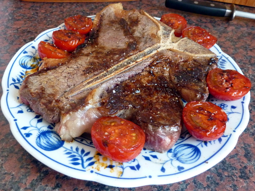Tomate-Bone-Steak