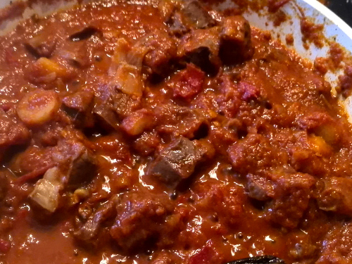 Curry voller Herz, Sellerie, Schalotten und Tomaten