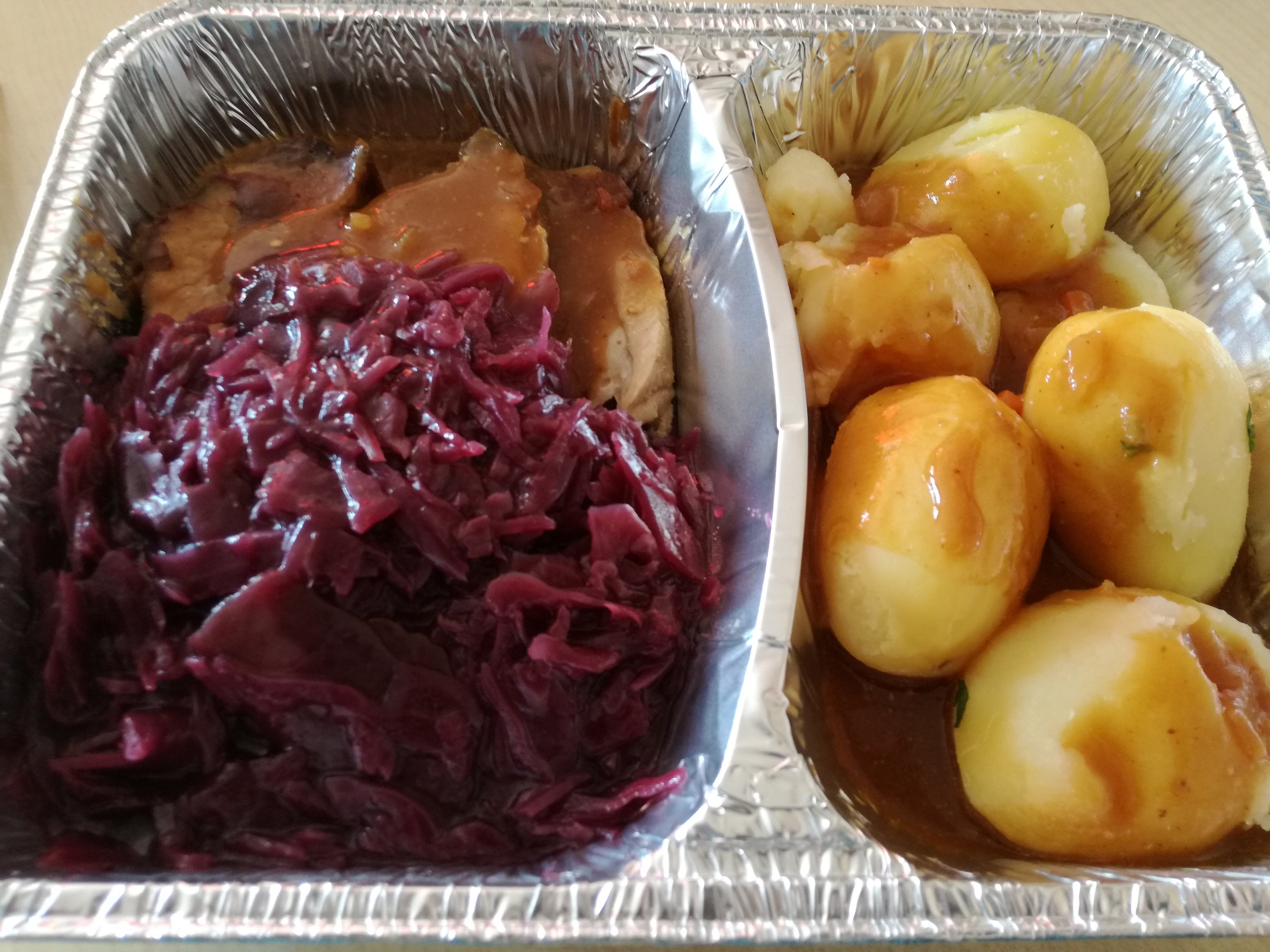 Schweinebraten, Rotkohl, Kartoffeln (23.04.2019) – Der Herdnerd
