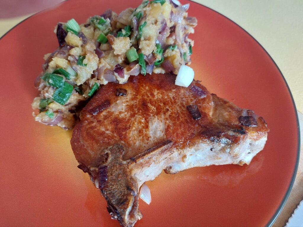 Schweinekarree an Kartoffel-Zwiebel-Stampf