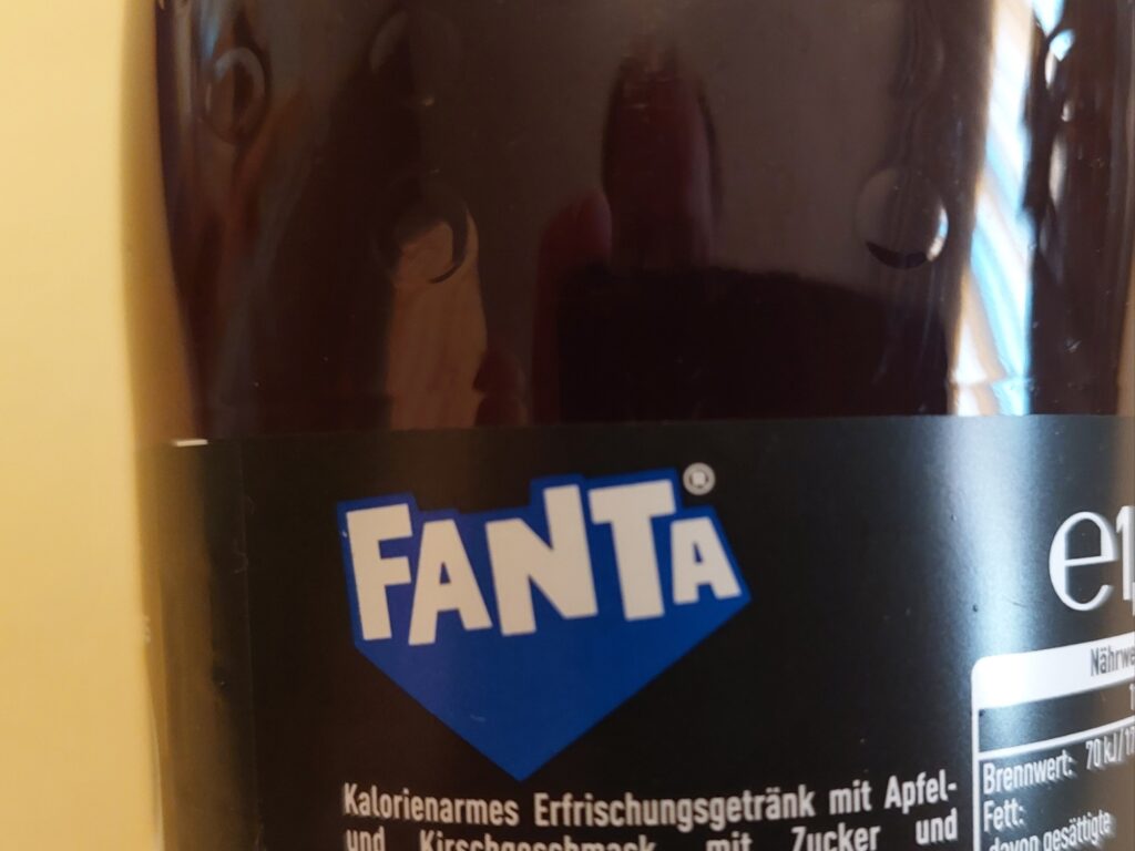 Schwarze Fanta