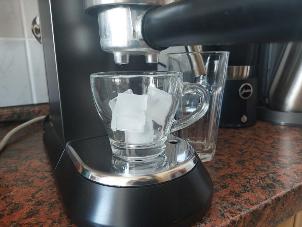 Eiskaffee mit der Siebträgermaschine