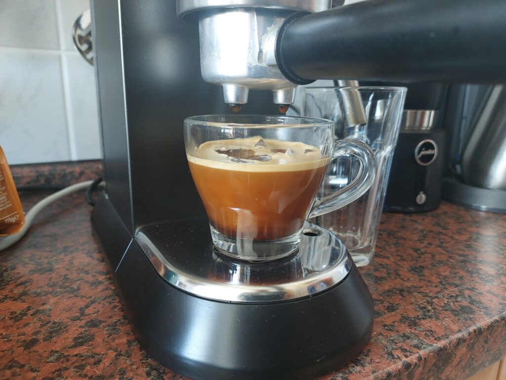 Eiskaffee mit der Siebträgermaschine