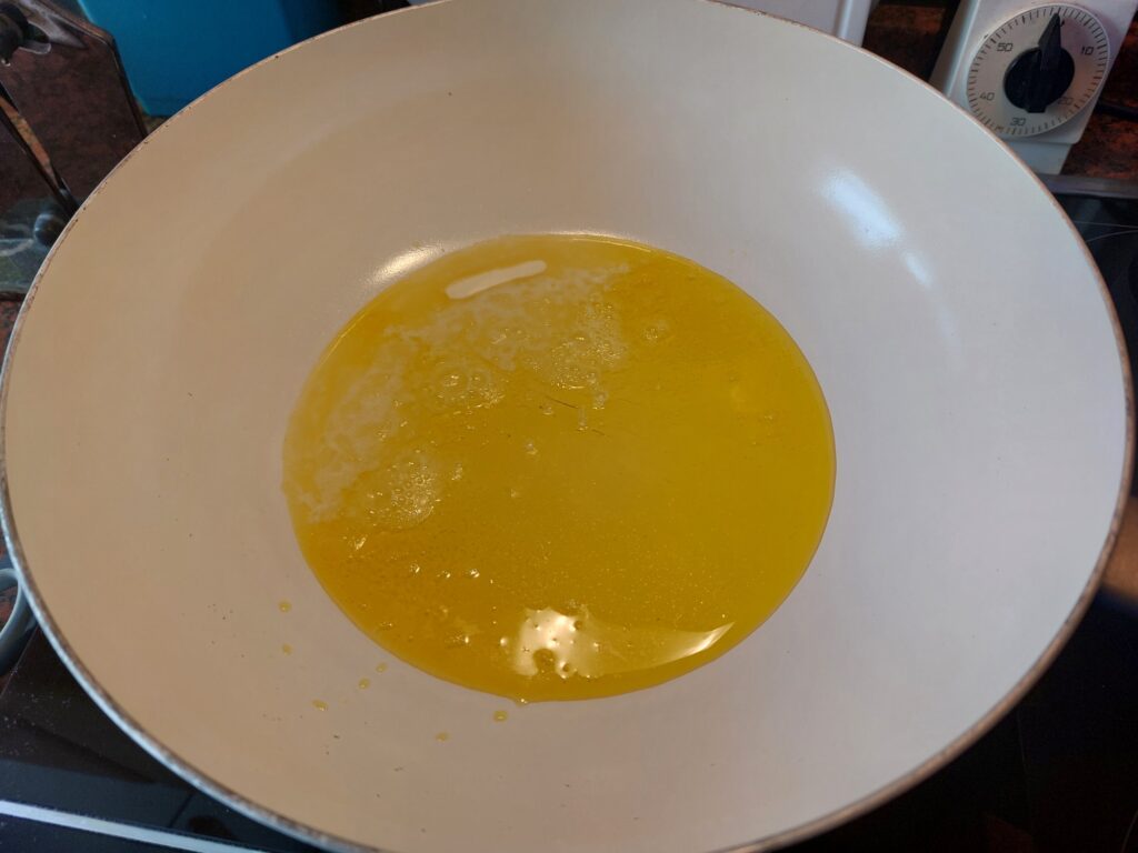 Butter in Öl schmelzen