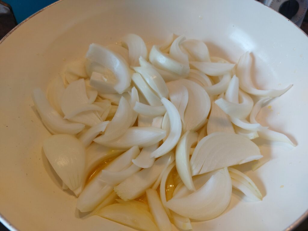 Zwiebeln anschmoren