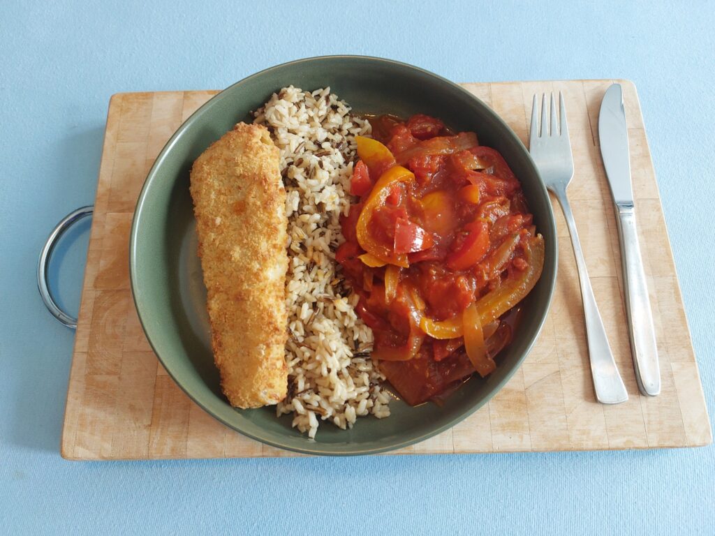 Knusperfischfilet, Wild-&Vollkornreis, Letscho