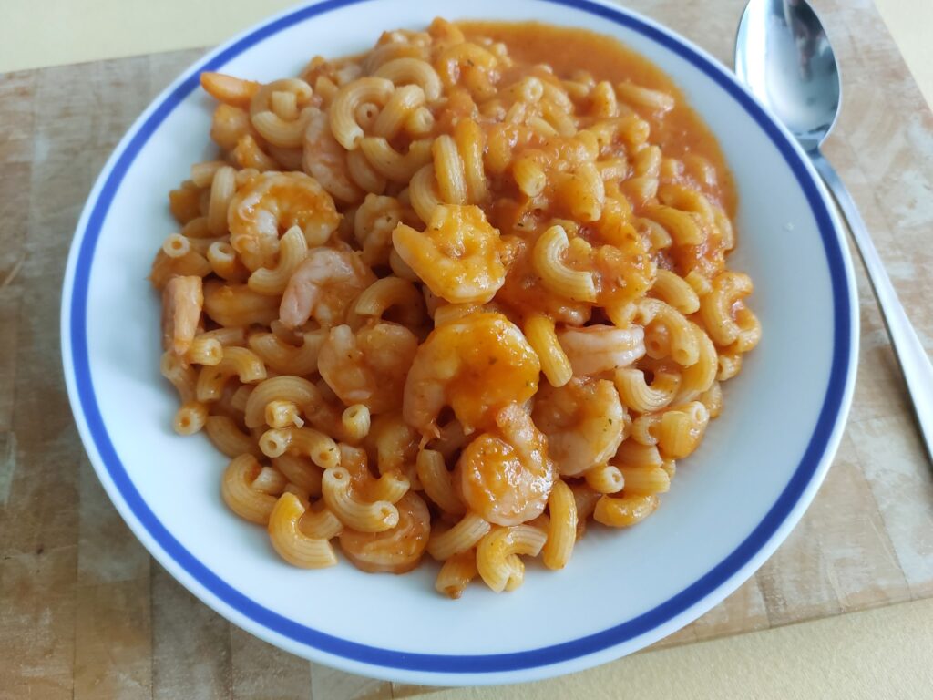 Pasta, Tomatensoße, Garnelen