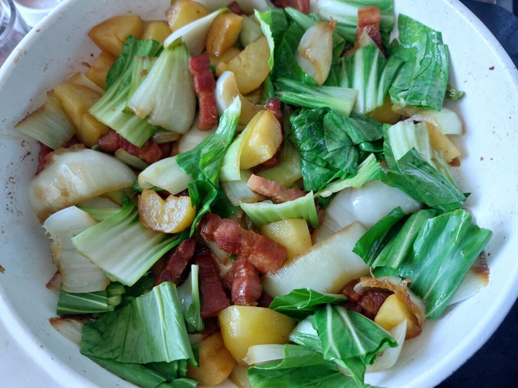 Speck-Pak-Choi-Kartoffel-Pfanne