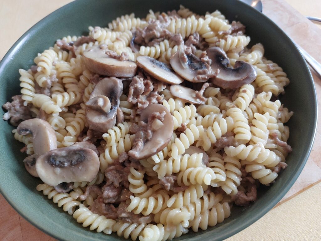 Pasta mit Pilz-Hack-Sahne-Soße